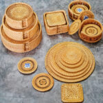 Wholesale Bulk Packaged Natural Round Woven Placemats Handmade Rattan Coaster Set Dining Insulated Drinking Heat Resistant Pad